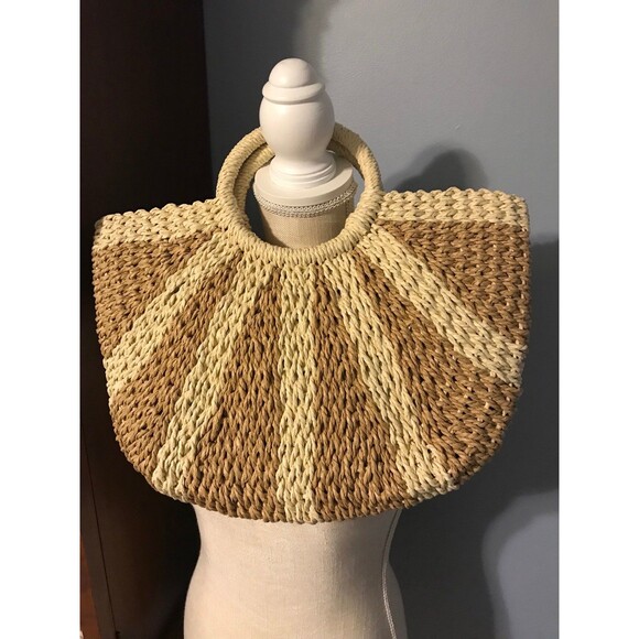 Nollia Woven Straw Handbag Purse - Picture 1 of 5
